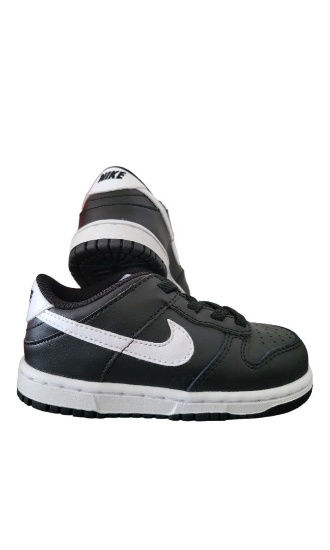 black panda dunks low