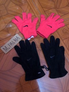 Nike gloves unisex small to medium black medium to large or xlarge pink