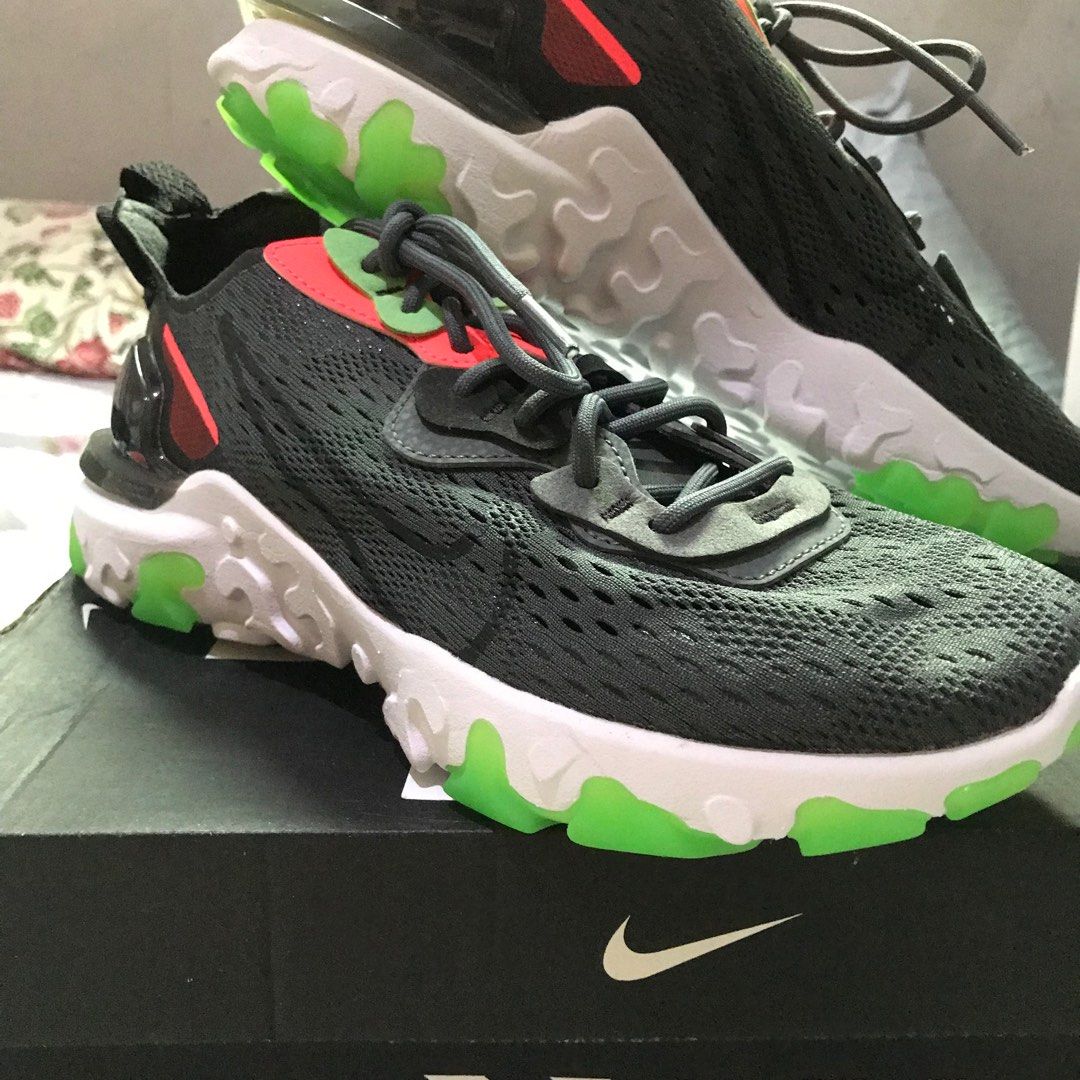 buy nike shoes online international shipping