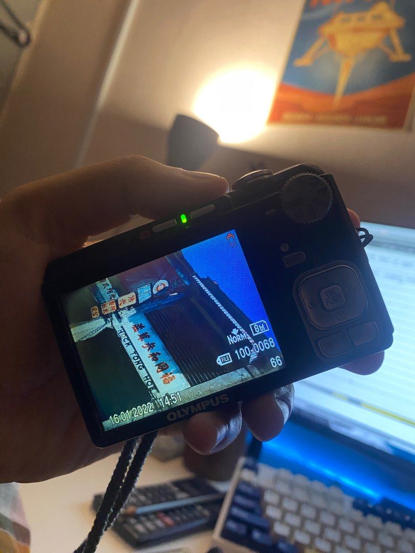 Olympus FE320 Digital Camera, Photography, Cameras on Carousell