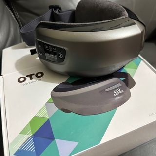 OTO eyetone 眼部按摩器