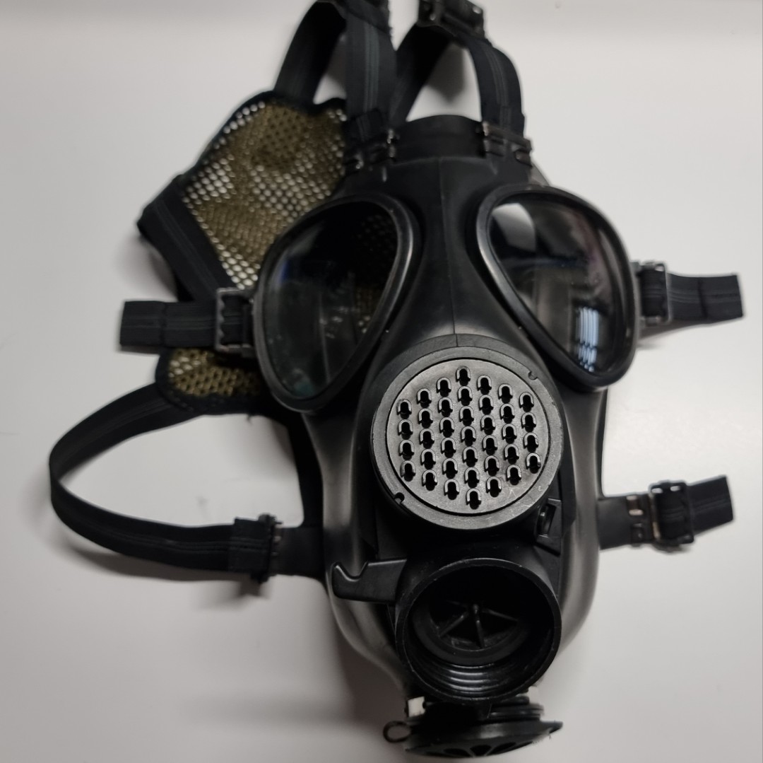 Rare Swiss SM90 Gas Mask Respirator NBC, Health & Nutrition, Face Masks ...