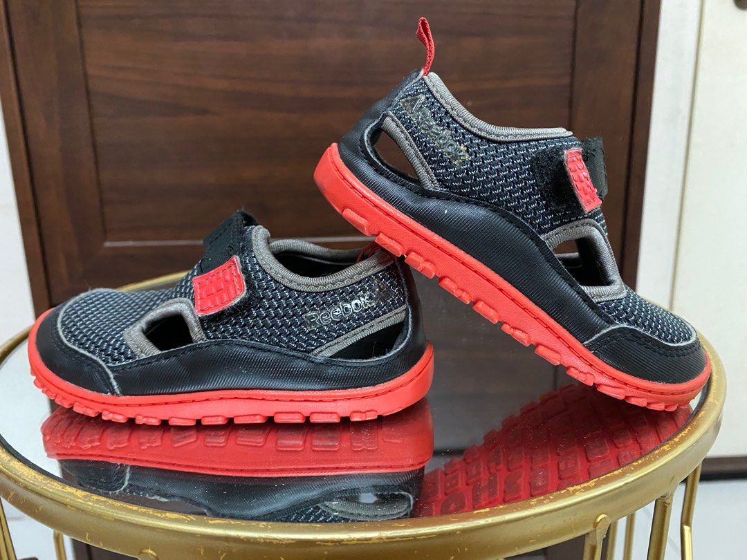 Reebok kids 2025 sandals