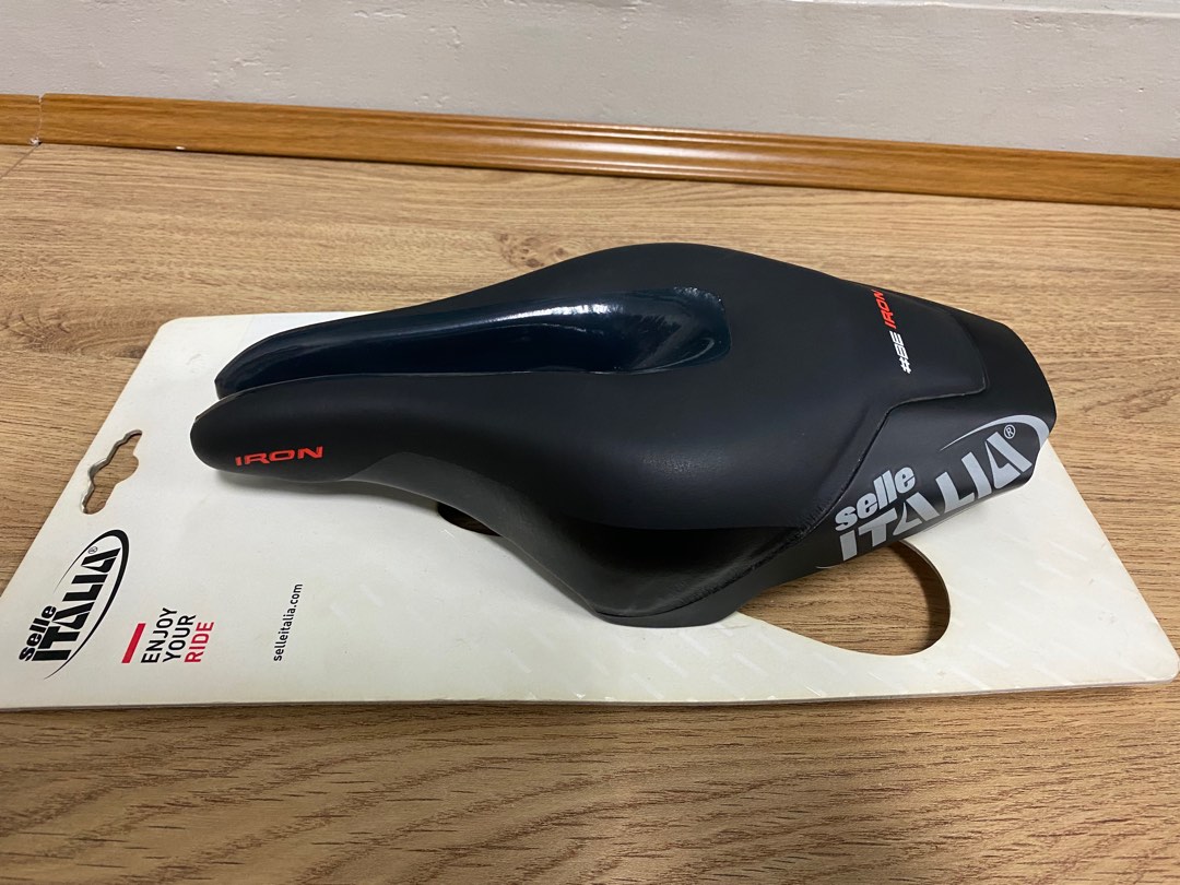 Selle italia iron sales evo superflow saddle review