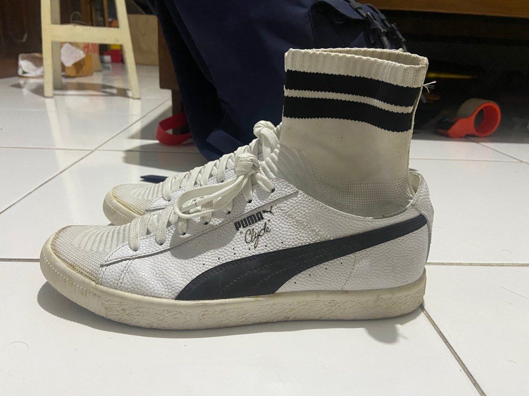 Sepatu Puma Clyde Socks NYC White original, Fesyen Pria, Sepatu , Sneakers  di Carousell