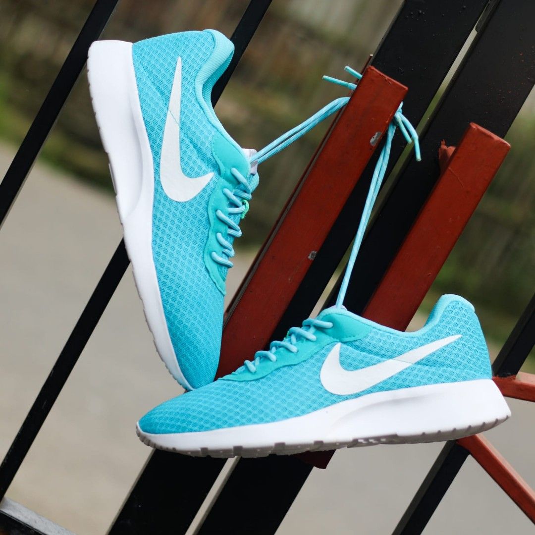 Nike hot sale tanjun tosca