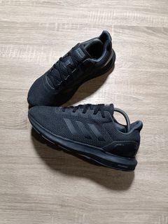 SHOES ADIDAS
Cosmic 2 CQ1711 Cblack size 42 insole 26.5cm