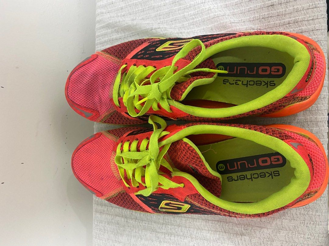 Skechers go run 2 pink hotsell