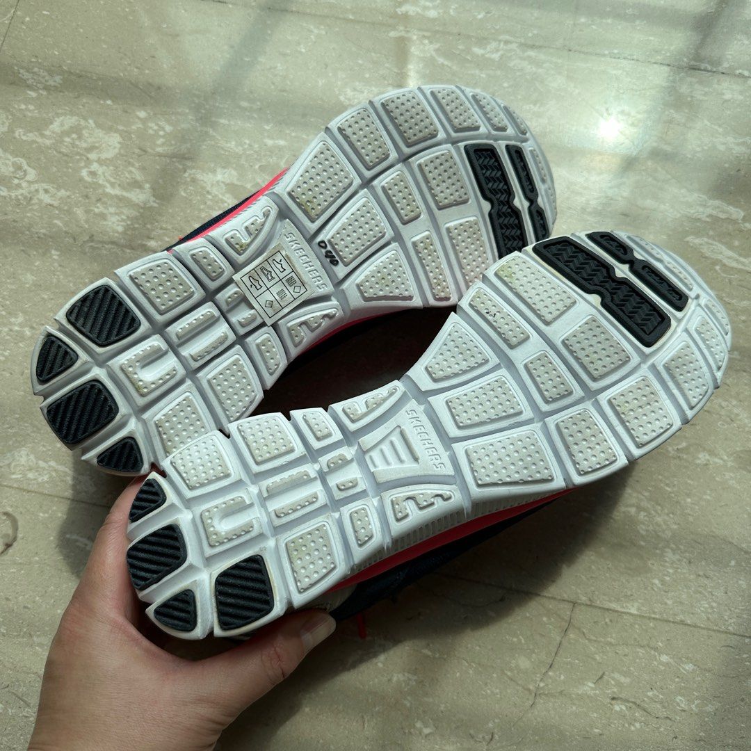 Skechers women US size 8