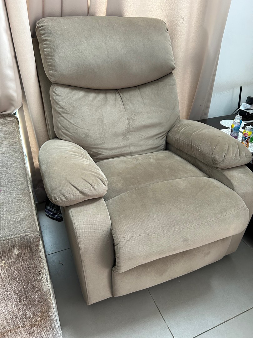 SSF arm chair / breastfeeding chair, Furniture & Home Living, Furniture