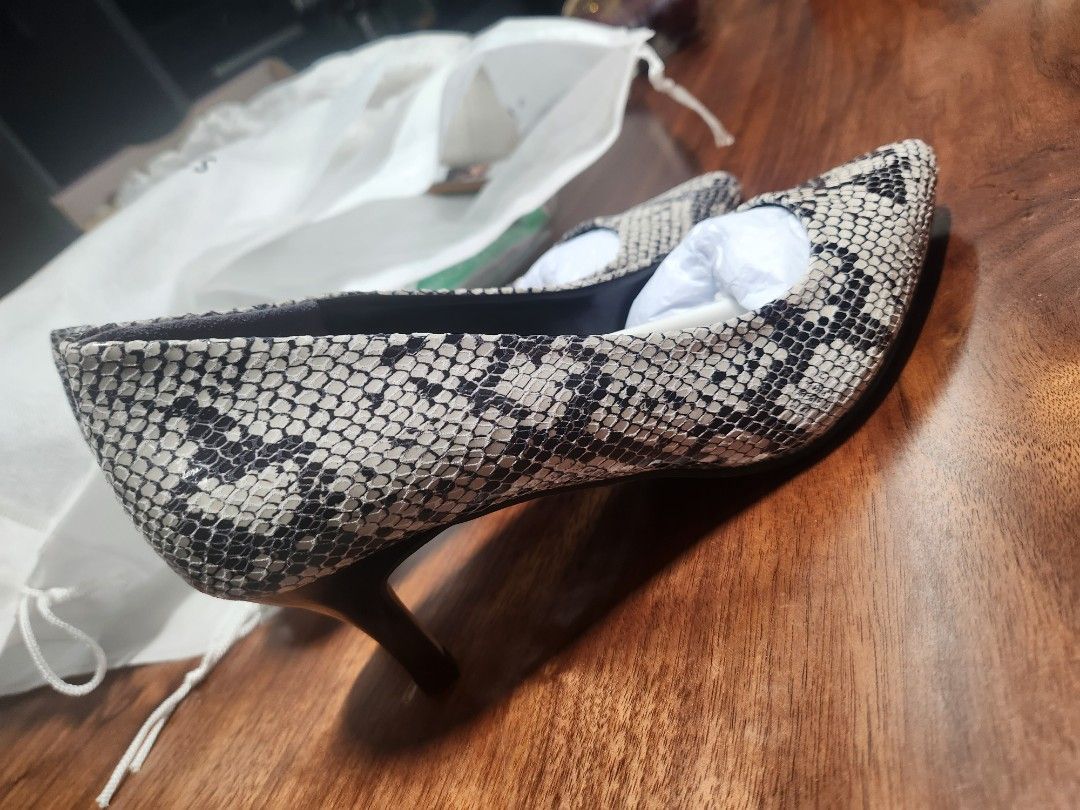 Python pumps best sale
