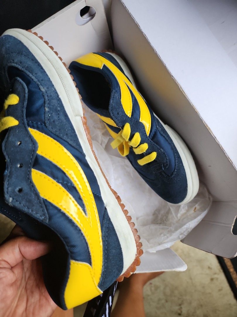 Superga blue mall 2025