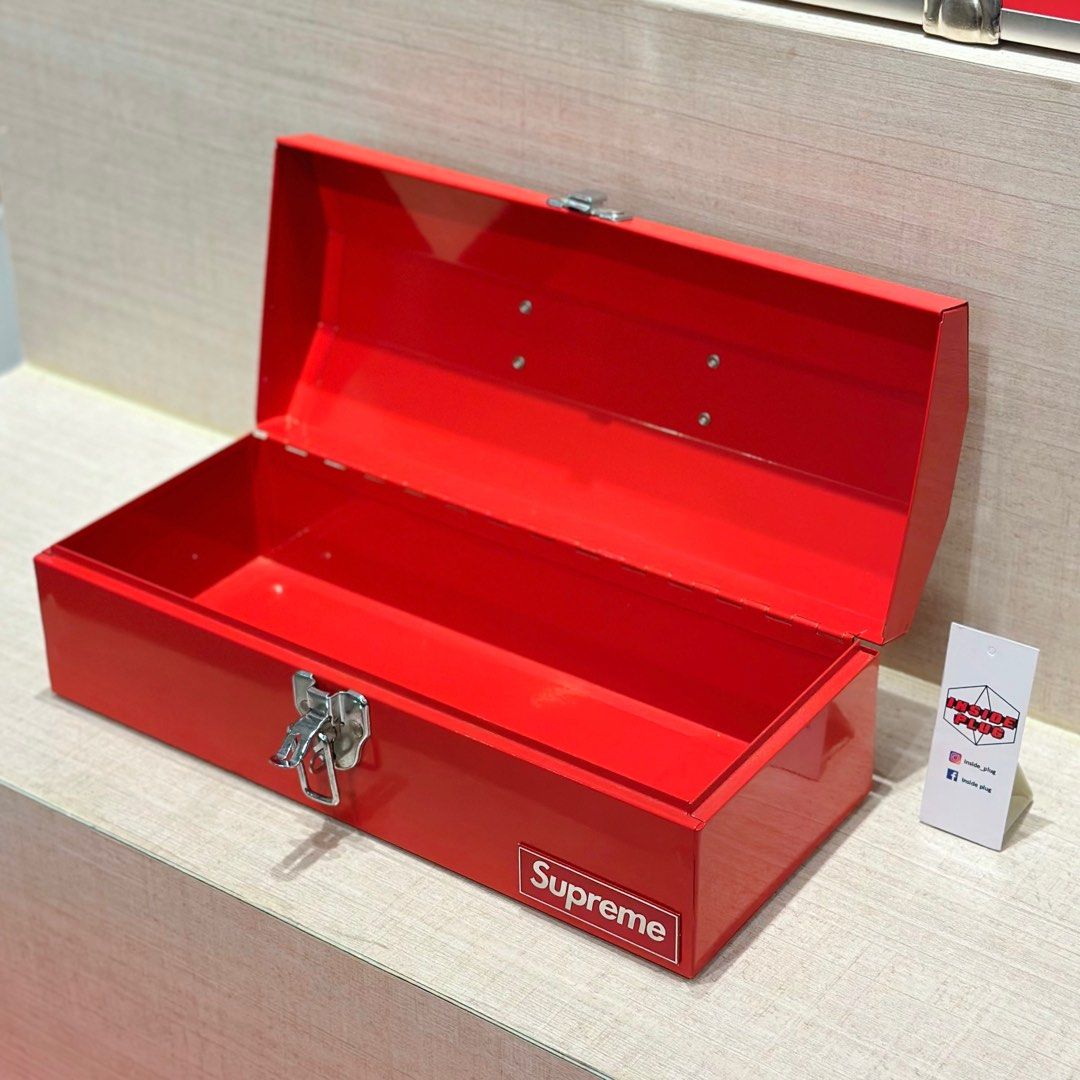 Supreme Tool Box (Category: Storage Boxes & Baskets) located in Quezon City. Submitted by inside_plug (Listing ID 1244761652, Image 2). Description: For sale: Supreme Tool Box 16,500 For more Supreme items you can visit our instagram page @inside_plug..