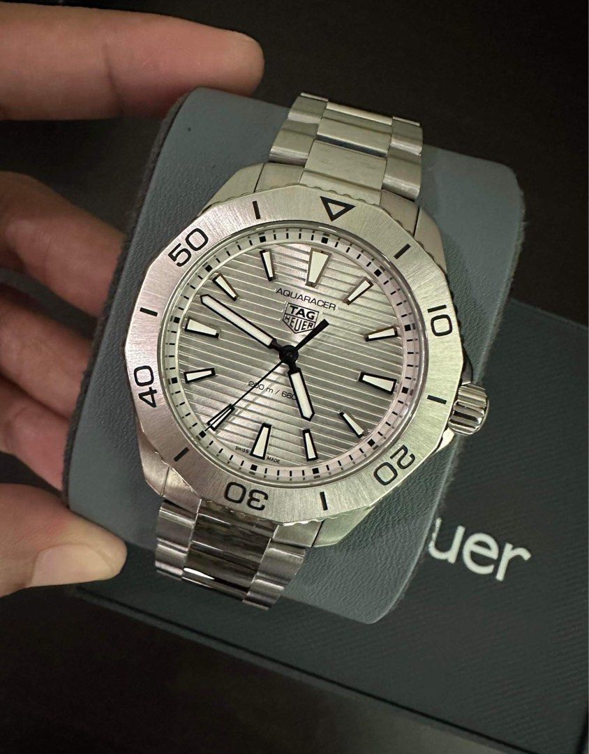 Tag aquaracer silver face hotsell