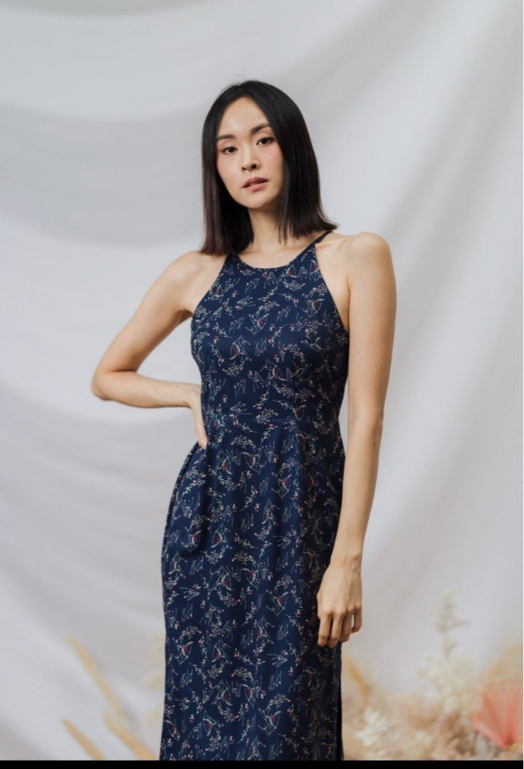 THE STAGE WALK AMINA HALTER MAXI DRESS IN NAVY Women s Fashion