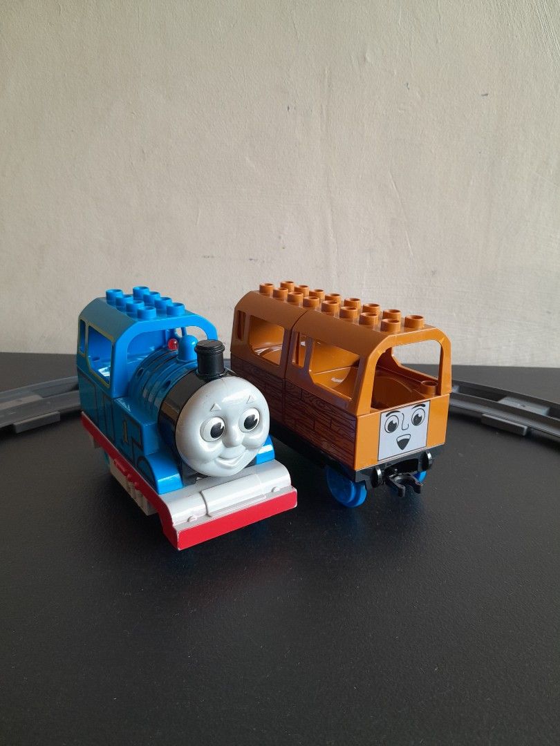 smyths thomas train track