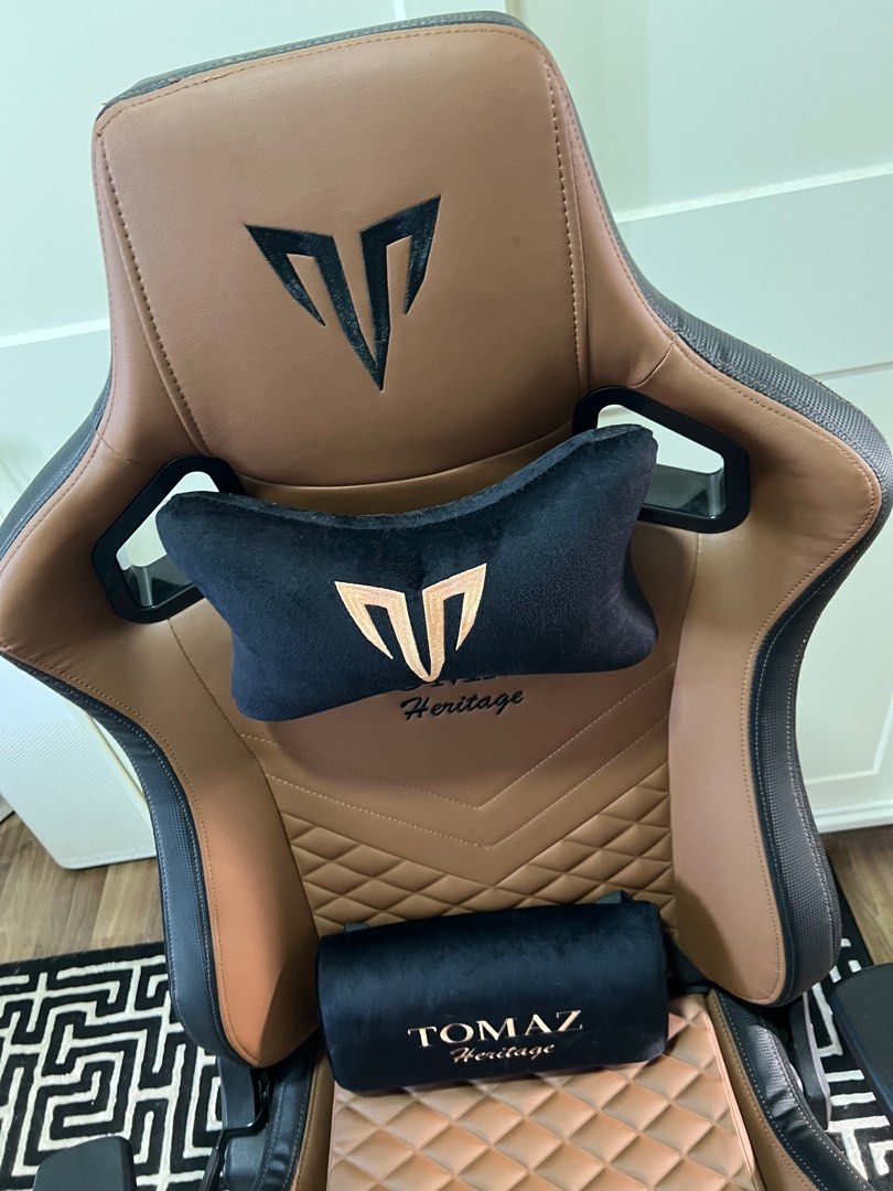 Tomaz Gaming Chair, Furniture & Home Living, Furniture, Chairs on Carousell