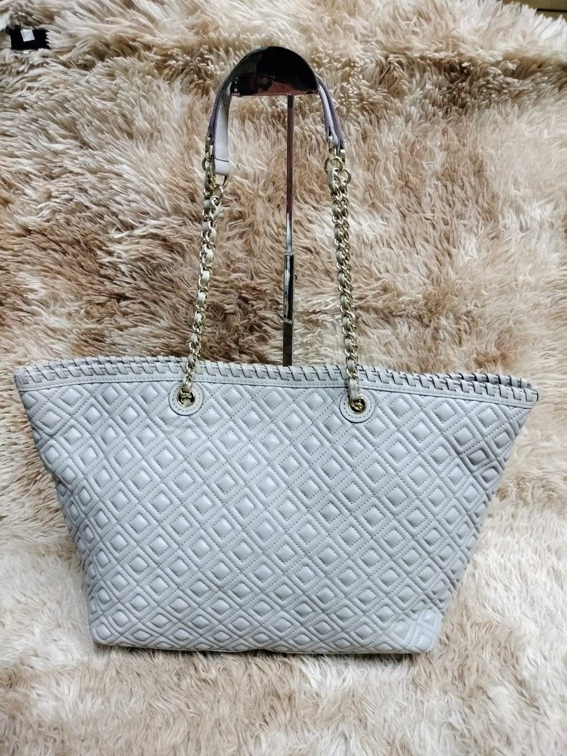 TORY BURCH EAST WEST MARION QUILTED GREY TOTE BAG Luxury Bags