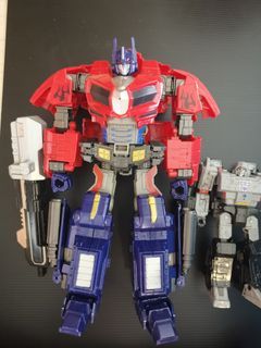 Transformers WFC Optimus Oversized