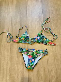 Two piece printed Swimsuit bikini