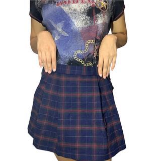 uniqlo dark academia grunge alt goth punk rock plaid skirt