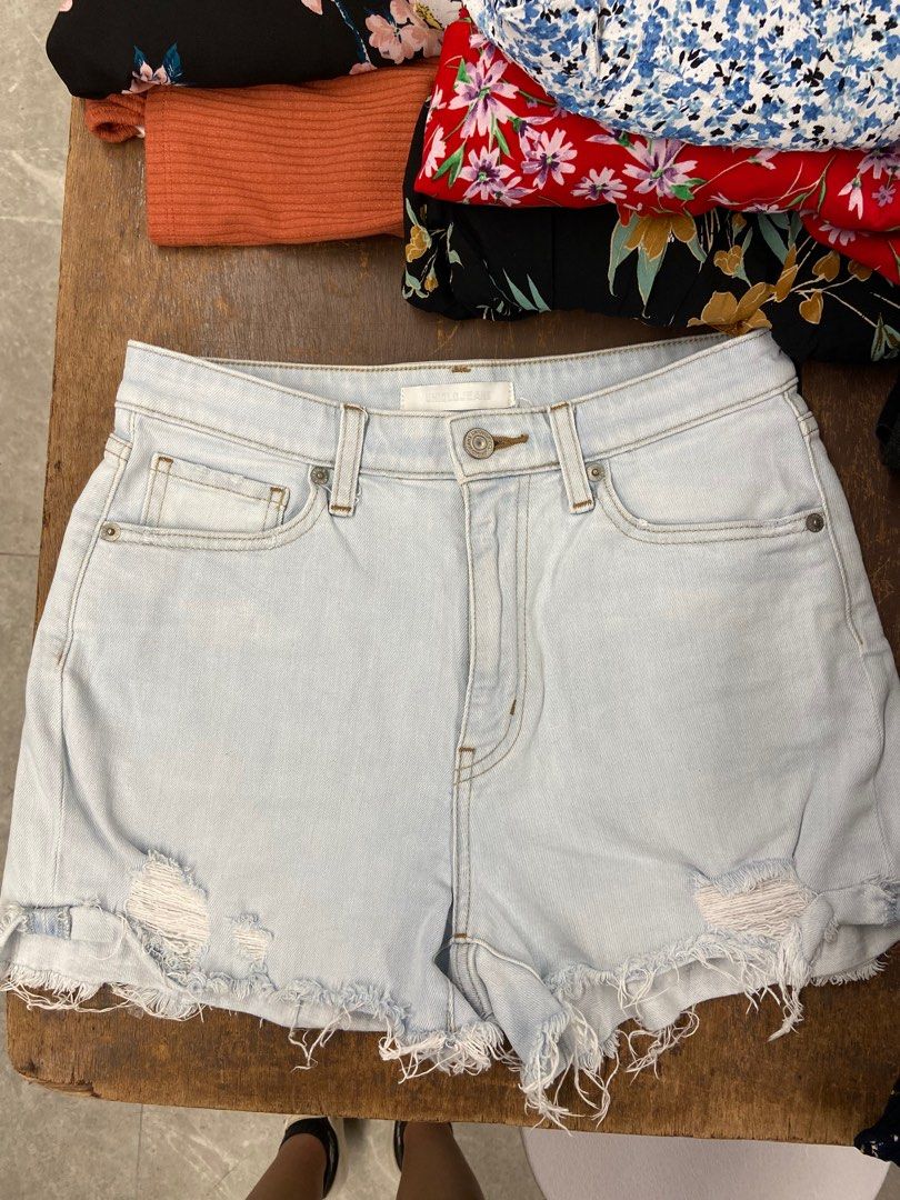 Uniqlo high waisted on sale shorts