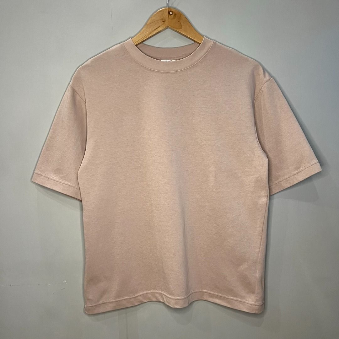 Uniqlo AIRISM Cotton oversized Pink T Shirt, Men's Fashion, Tops & Sets,  Tshirts & Polo Shirts on Carousell