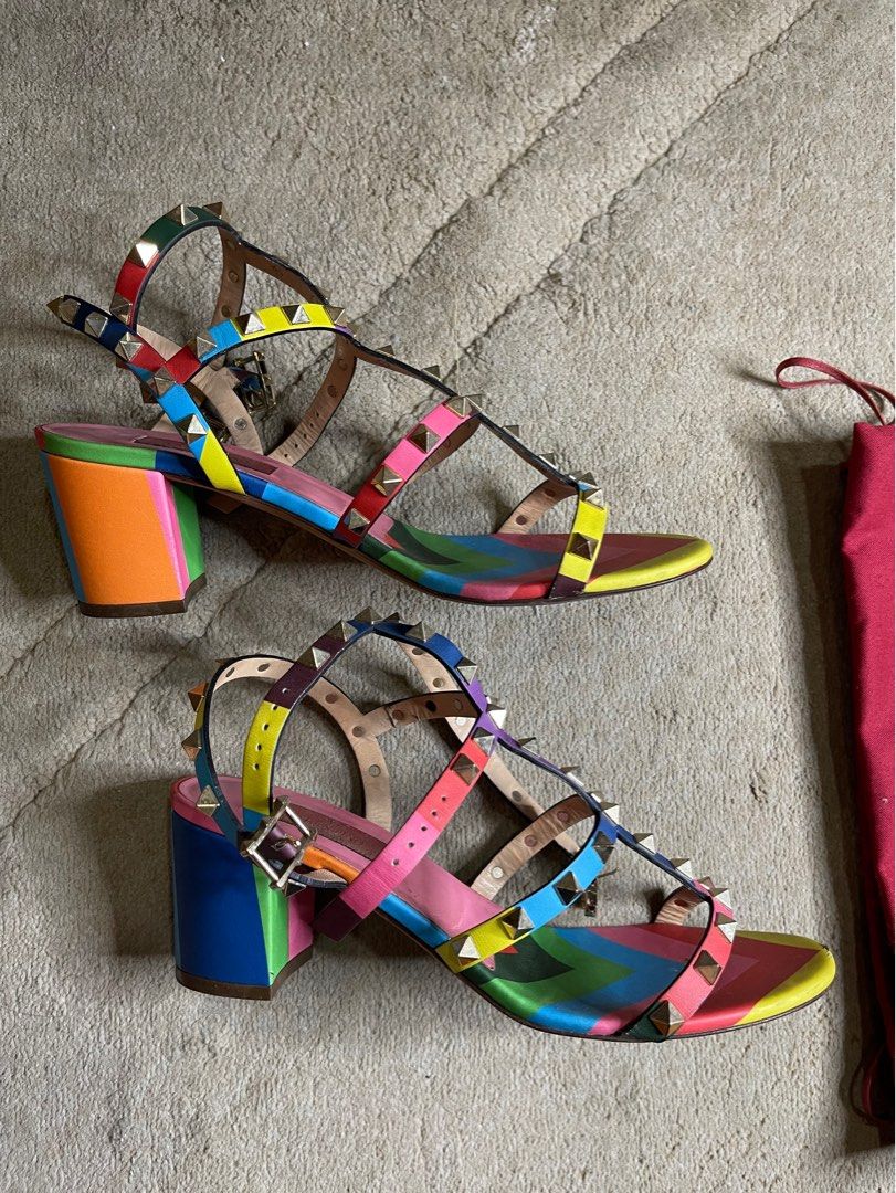 Valentino sales rainbow rockstud