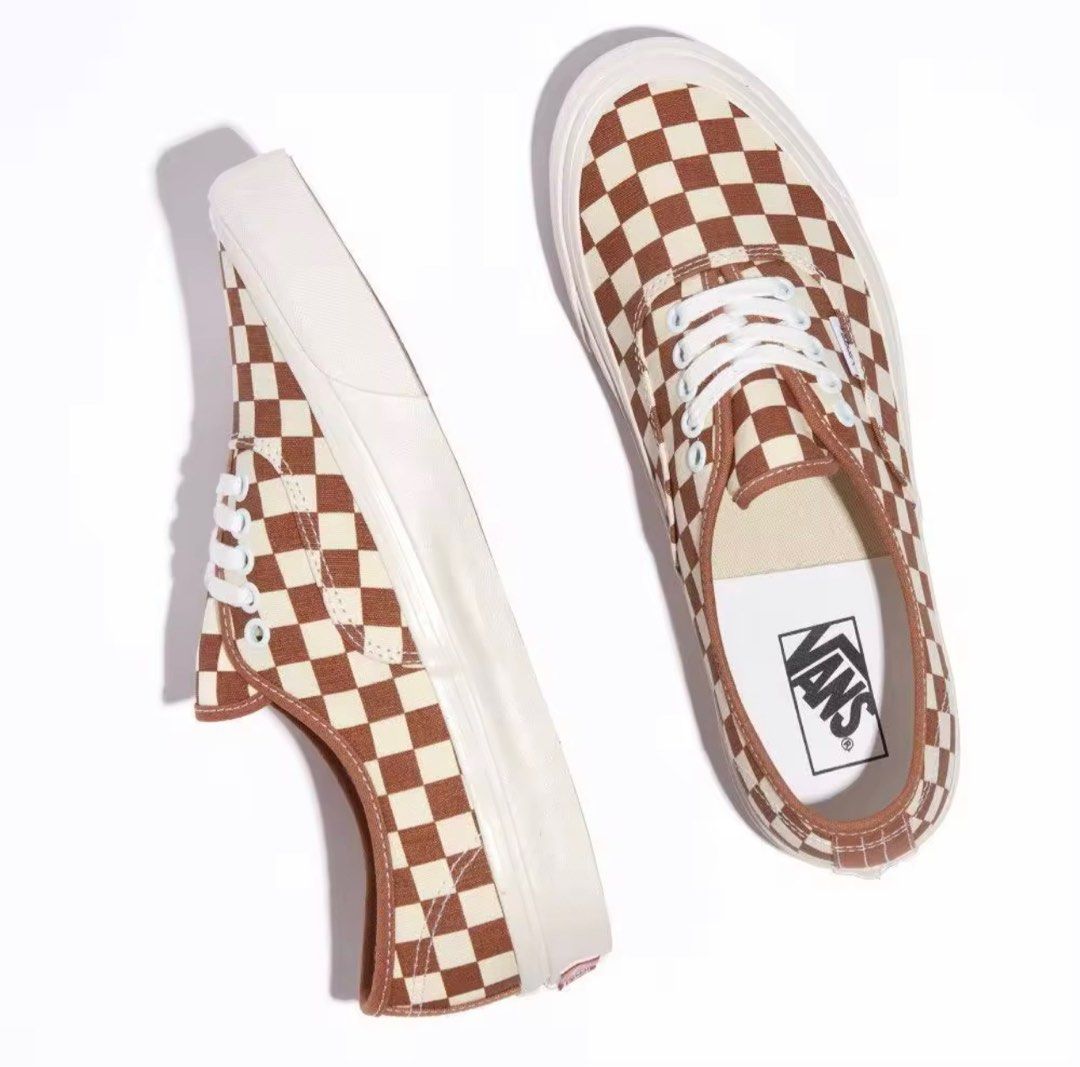 Tan hotsell vans checkerboard
