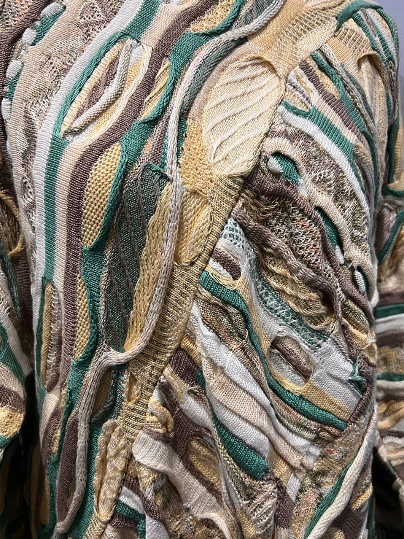 Tundra outlet coogi sweater