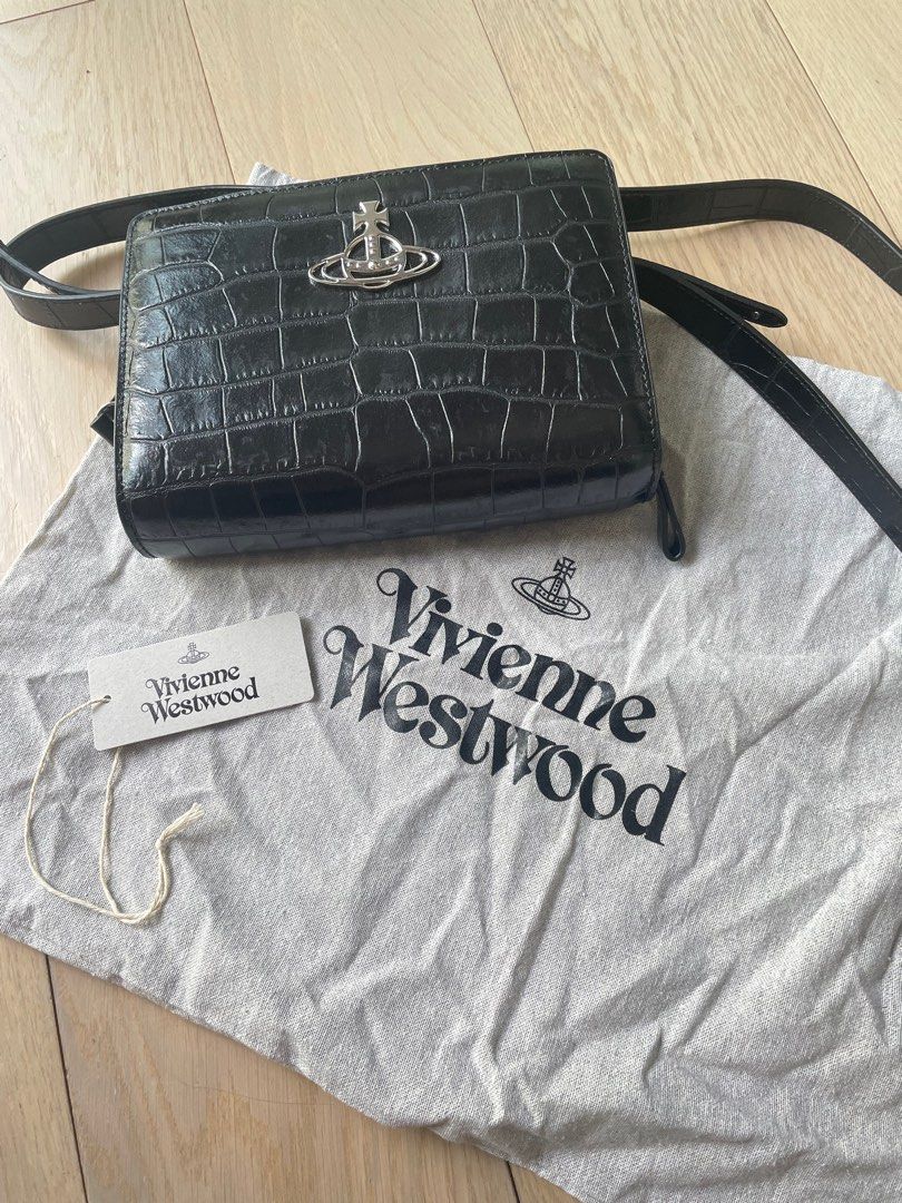 Vivienne Westwood Bag 鱷魚皮斜咩袋, 名牌, 手袋及銀包- Carousell