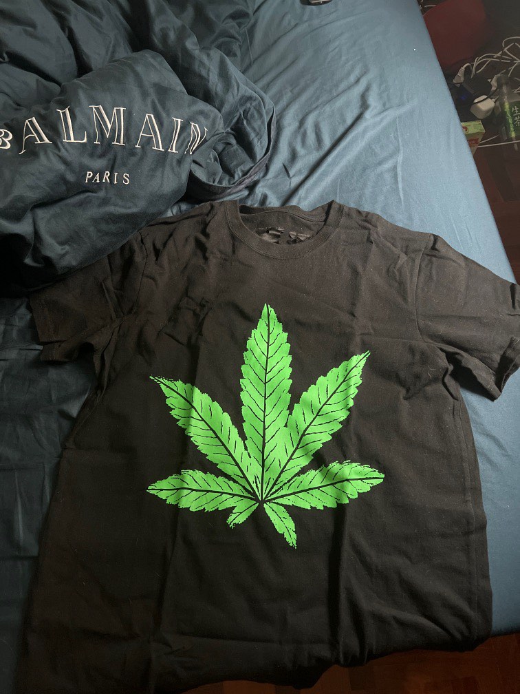 新品 VLONE MARIJUANA SS TEE SIZE S ヴィローン VLONE weed t shirt M, Men's Fashion, Tops & Sets, Tshirts & Polo
