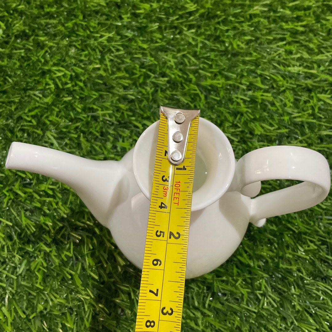 Yamaka Bone China White Condiments Soy Dispenser with Backstamp Quilted