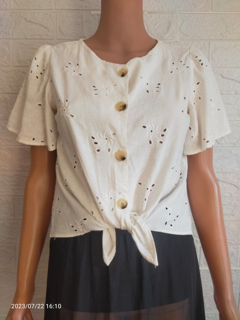 Zara White Eyelet Front Tie Tops S/M on Carousell