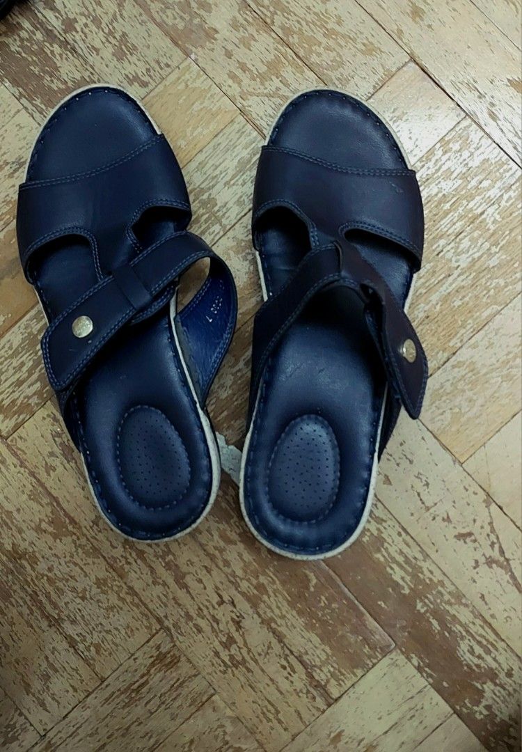 8 15 dollar shoes heels sandals and sneakers Women s Fashion Footwear Heels on Carousell