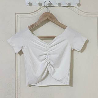 白色 抓皺 短袖/平口上衣