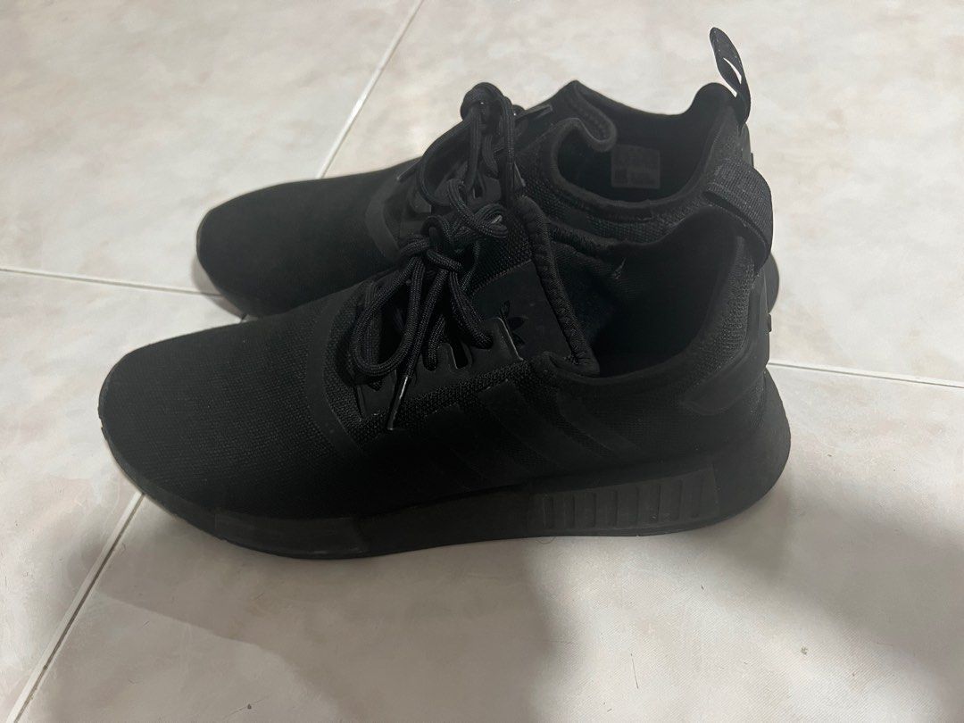 Adidas nmd shop r1 black 2018