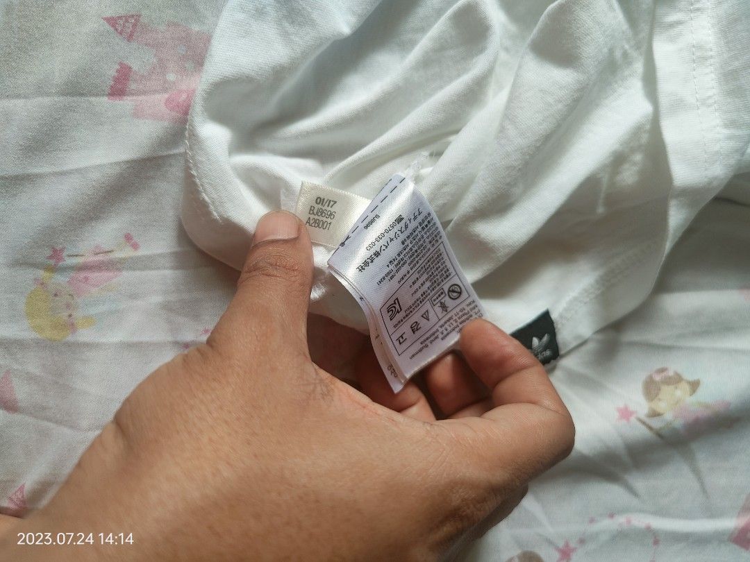 Adidas Skateboarding - Always Board (Category: Tshirts & Polo Shirts ) located in Caloocan City. Submitted by cryonics (Listing ID 1244906124, Image 2). Description: Adidas SB - Always Board 19x27 P649 + Shipping Fee Like New RFS: Decluttering Issues: None Meet Ups: UE Caloocan , SM Sangandaan, Puregold Pajo Caloocan Shipping: J&T Express.