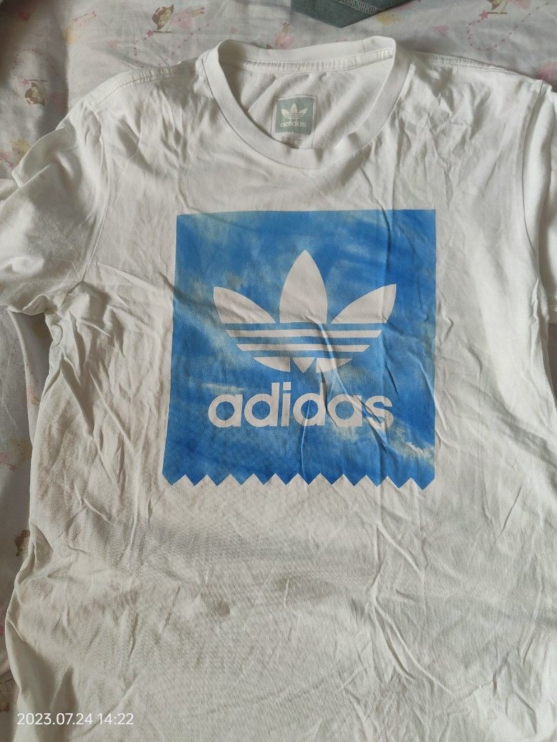 Adidas Skateboarding Logo (Category: Tshirts & Polo Shirts ) located in Caloocan City. Submitted by cryonics (Listing ID 1244906965, Image 1). Description: Adidas Skateboarding - Logo 19x27 P649 + Shipping Fee Like New RFS: Decluttering Issues: None Meet Ups: UE Caloocan , SM Sangandaan, Puregold Pajo Caloocan Shipping: J&T Express.