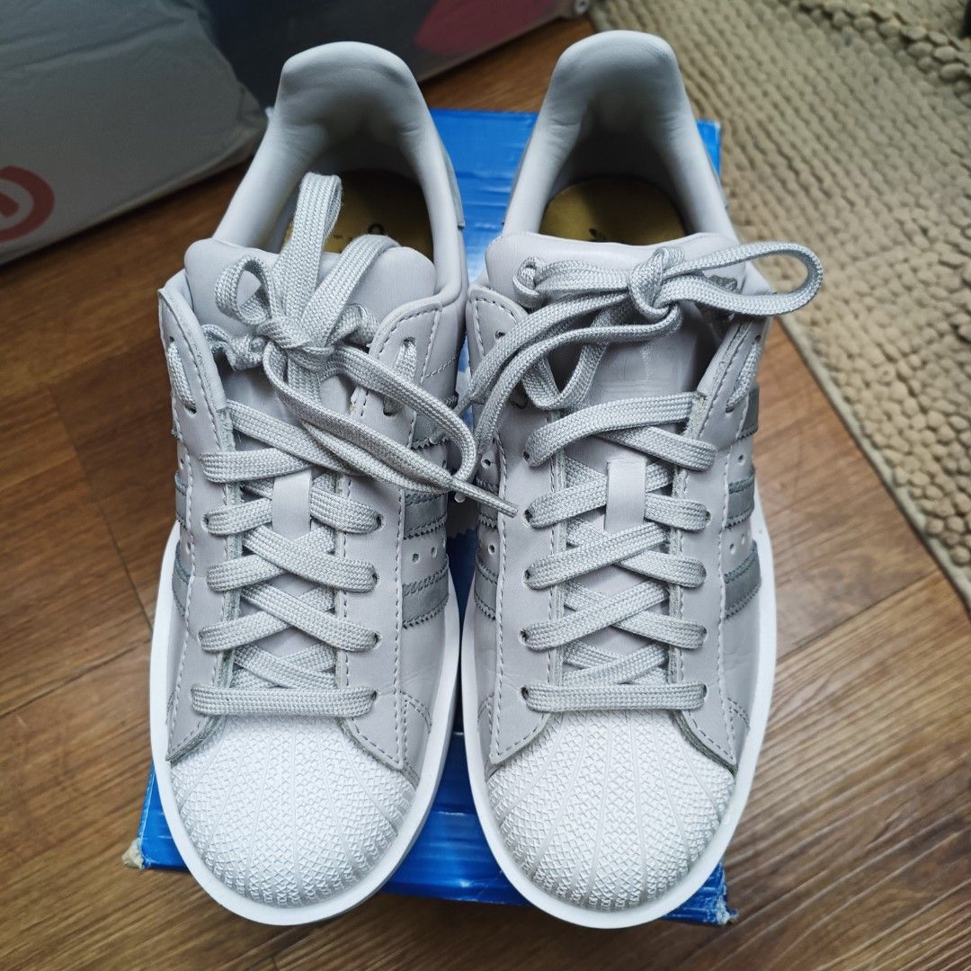 Superstar 2025 bold grey