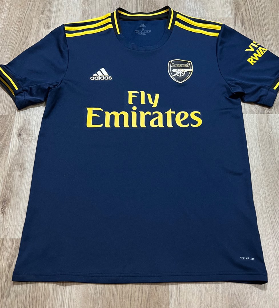 Adidas arsenal top 2019