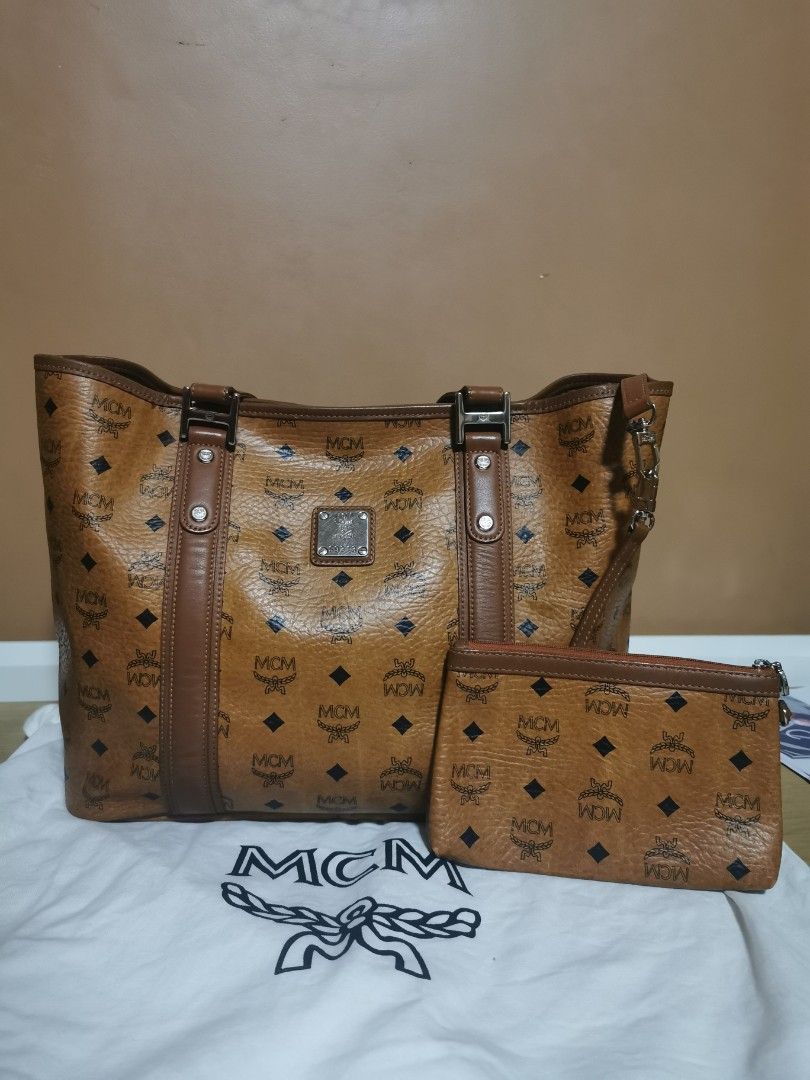 Sac à Main MCM Authentique En Cuir Noir Vintage - Taille Moyenne, Très Bon état