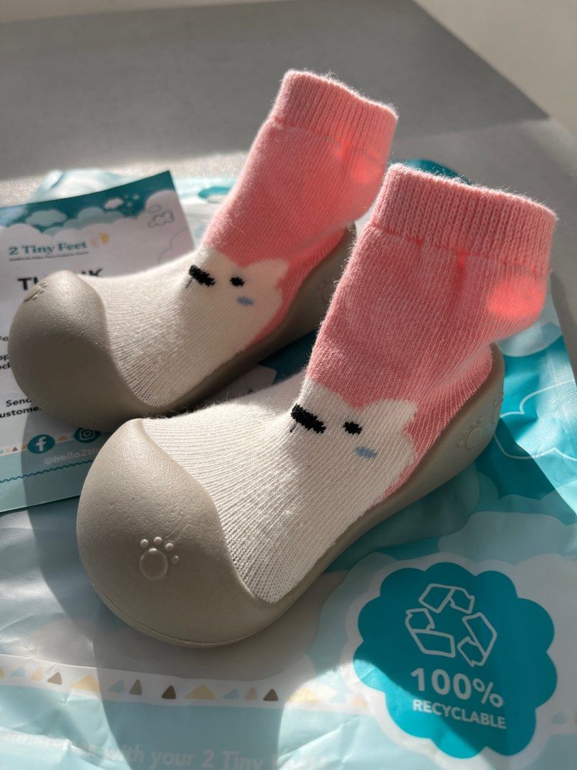 Walking shoes for babies with small feet store