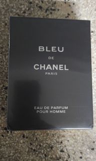 BOY DE CHANEL  foundation  BOY DE CHANEL The makeup and skincare line  for men An expert look in a few steps 1 Mattify your skin with new BOY  DE CHANEL