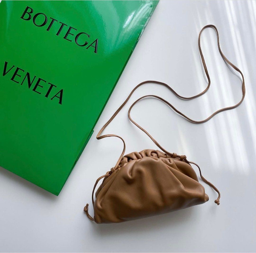 Mini sling bag branded top