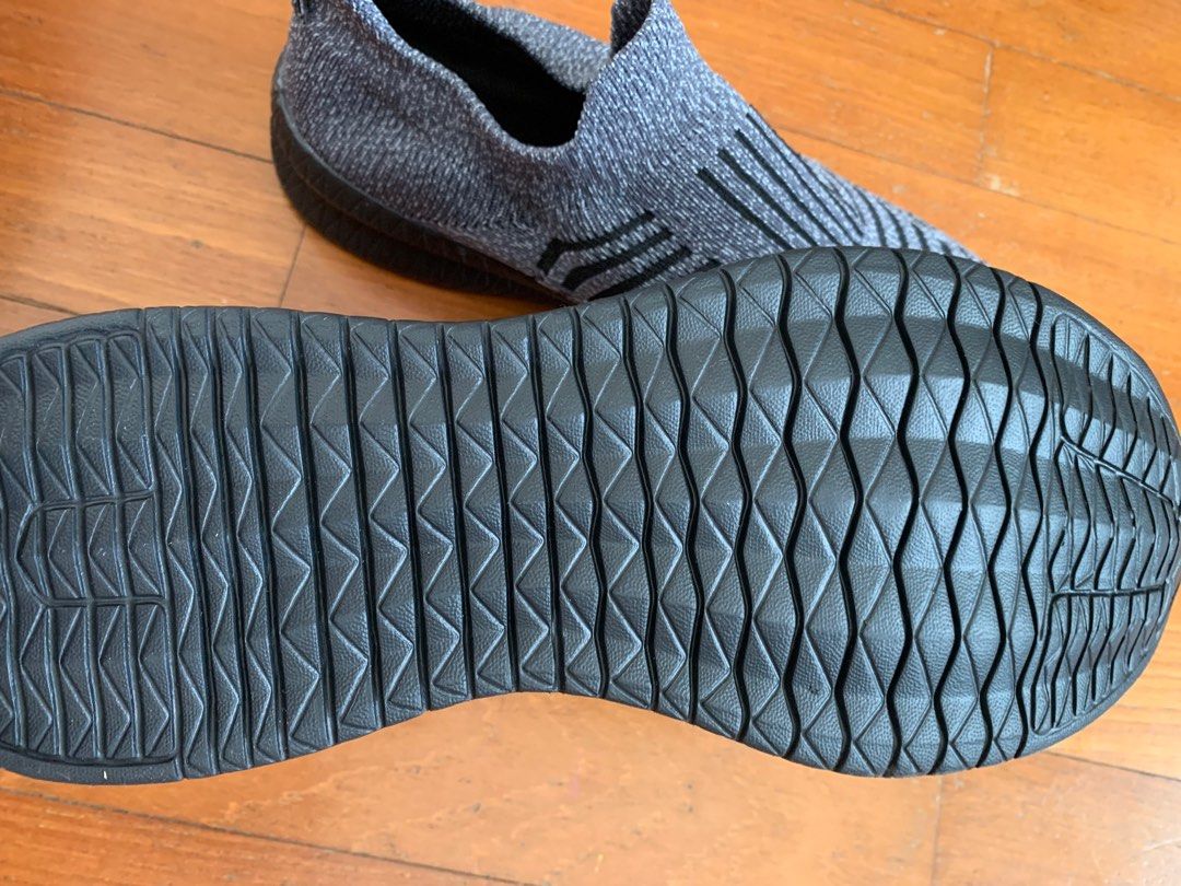 Mens comfy deals walking shoes