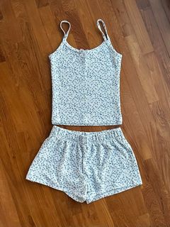 (Category: ) located in . Submitted by cloth_ (Listing ID 1244987369, Image 1). Description: .