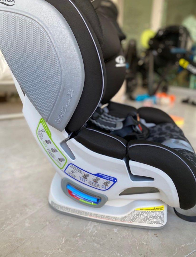 2x BRITAX Clicktight Convertible Car seats ADVOCATE Babies
