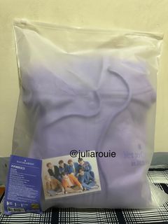 BTS Yet to Come Zip up hoodie Small