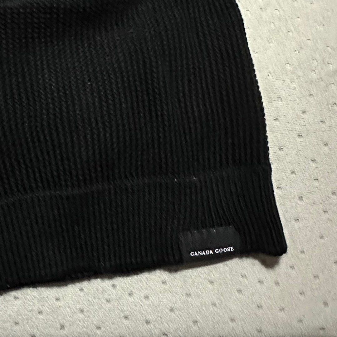 Canada goose waffle slouchy top beanie